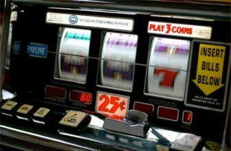 Advantages of Playing Slots Online